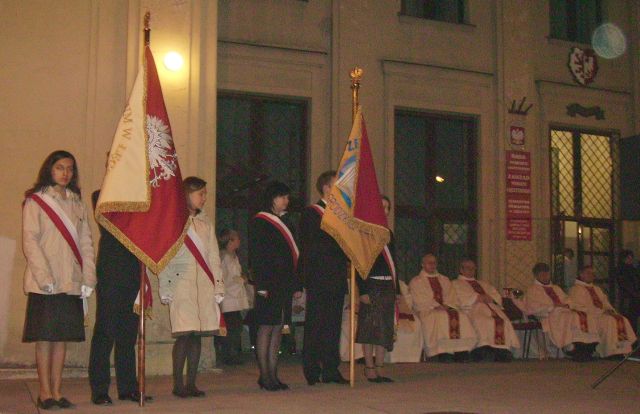 Kliknij, aby powiększyć fotkę.
