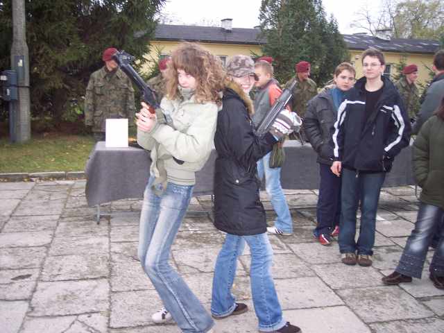 Kliknij, aby powiększyć fotkę.
