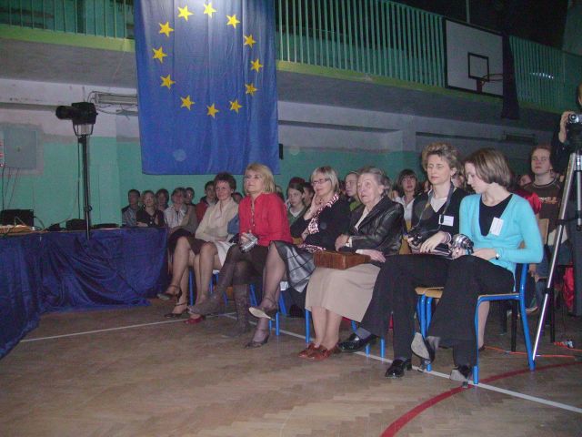 Kliknij, aby powiększyć fotkę.