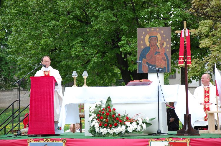 Kliknij, aby powiększyć fotkę.