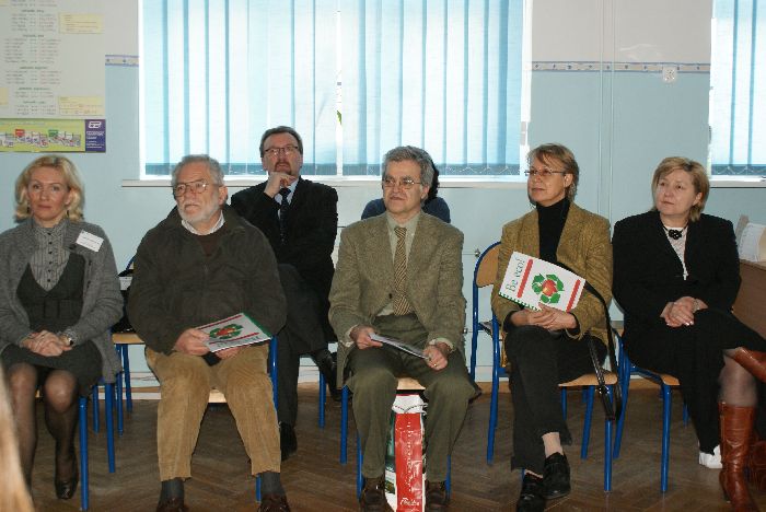 Kliknij, aby powiększyć fotkę.