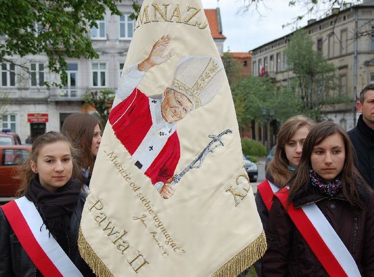 Kliknij, aby powiększyć fotkę.