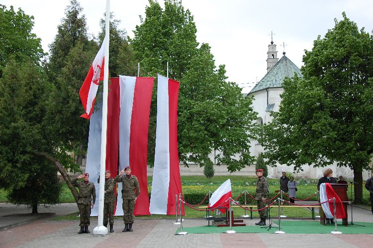 Kliknij, aby powiększyć fotkę.