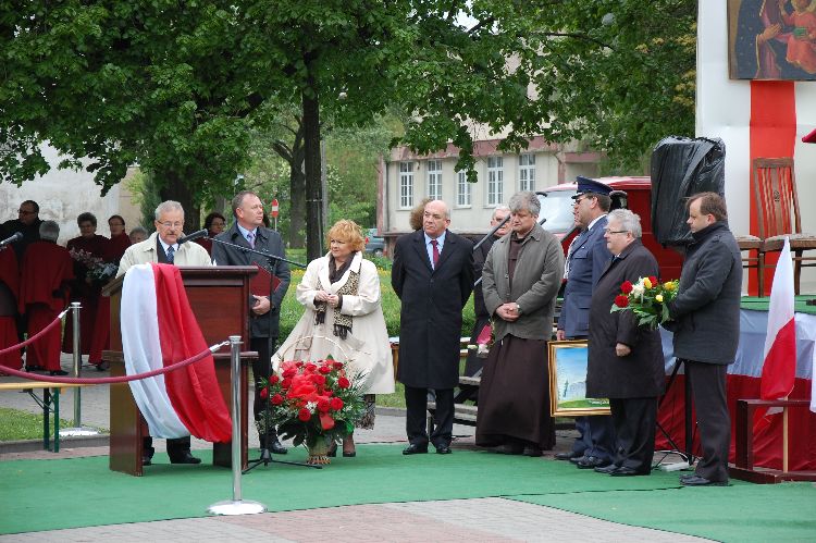 Kliknij, aby powiększyć fotkę.
