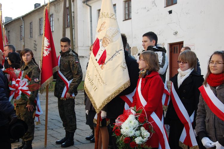 Kliknij, aby powiększyć fotkę.