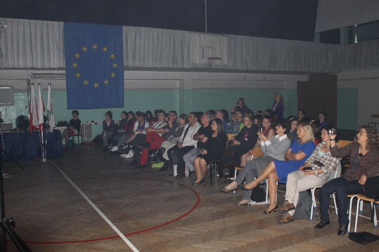 Kliknij, aby powiększyć fotkę.