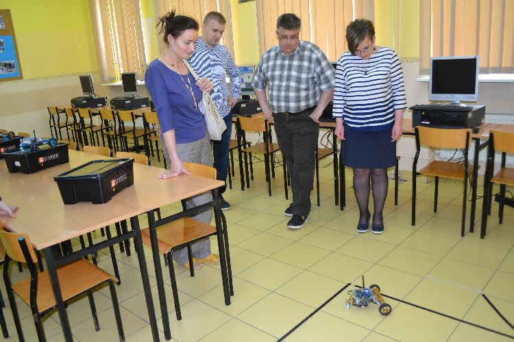 Kliknij, aby powiększyć fotkę.