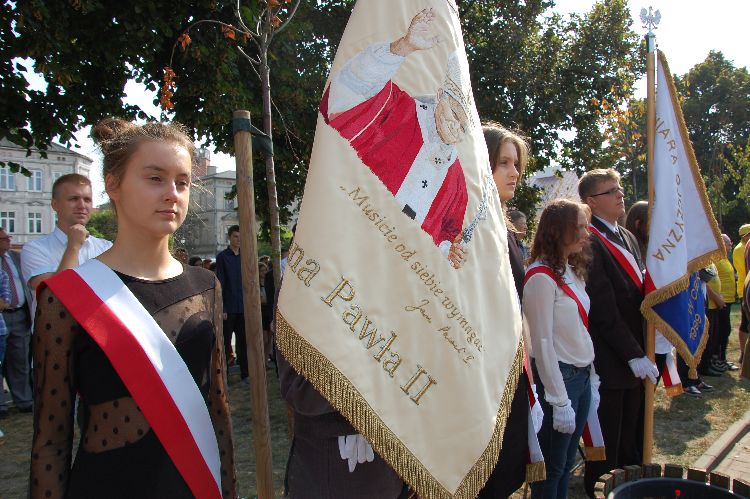 Kliknij, aby powiększyć fotkę.