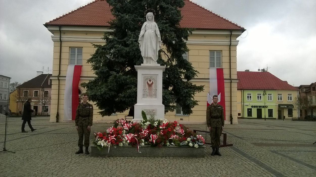 Kliknij, aby powiększyć fotkę.