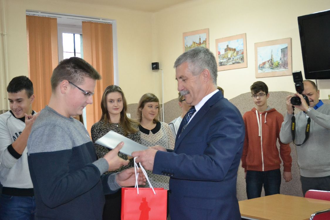 Kliknij, aby powiększyć fotkę.