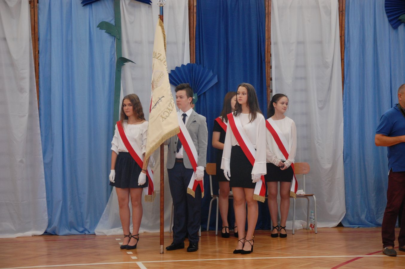 Kliknij, aby powiększyć fotkę.