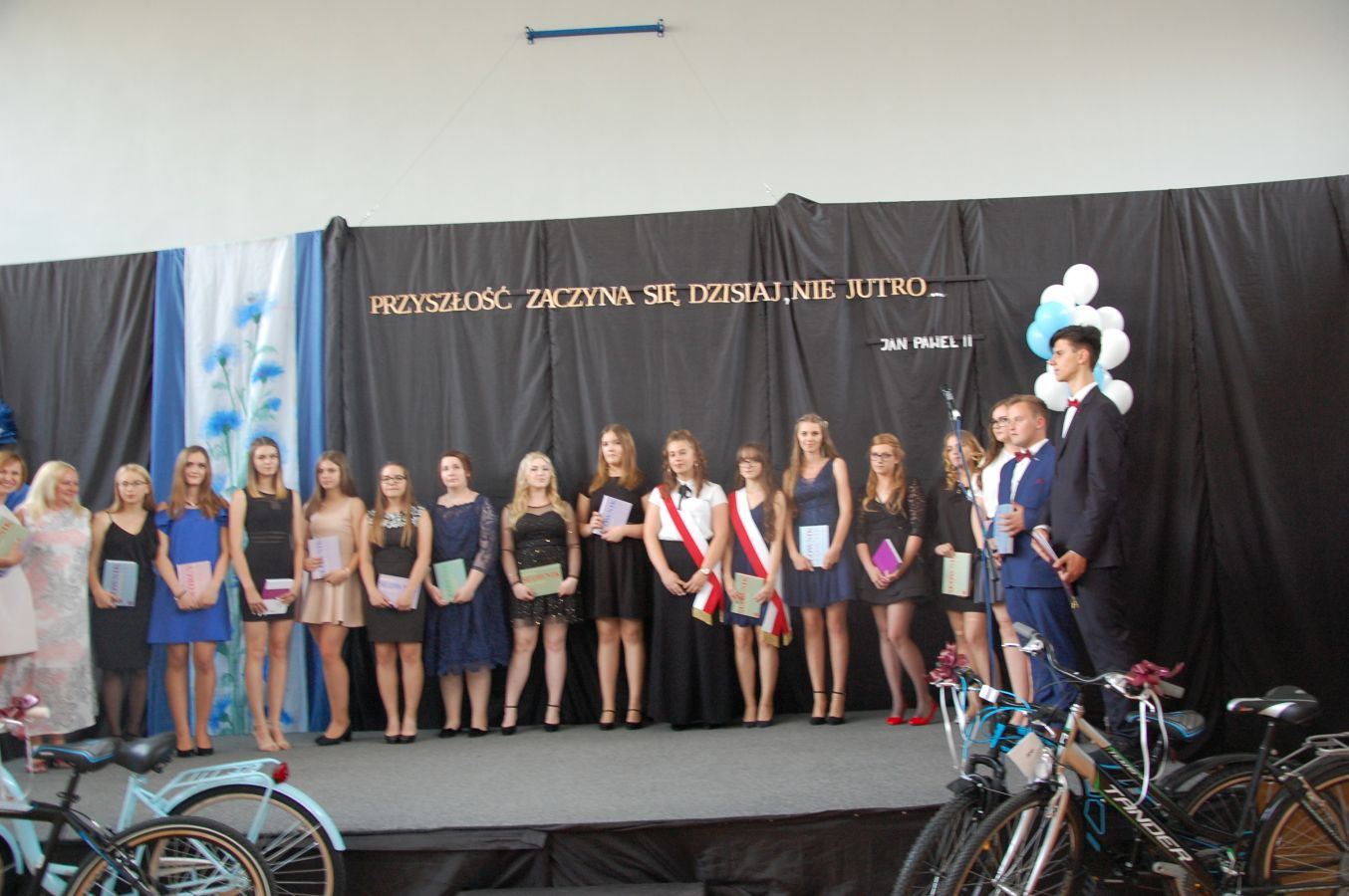 Kliknij, aby powiększyć fotkę.