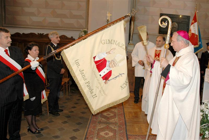 Kliknij, aby powiększyć fotkę.