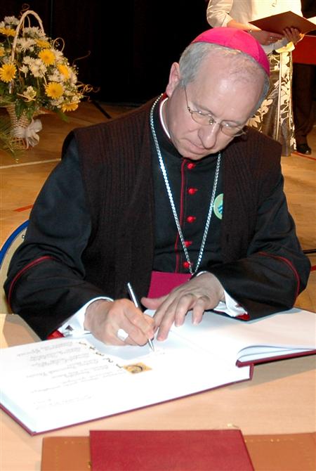 Kliknij, aby powiększyć fotkę.
