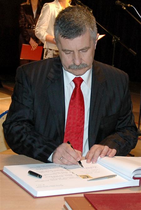 Kliknij, aby powiększyć fotkę.