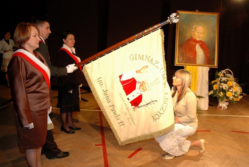 Kliknij, aby powiększyć fotkę.
